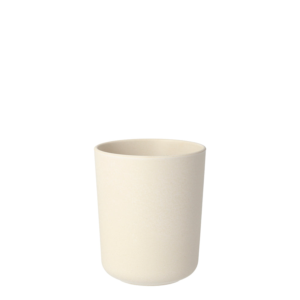   These fabulous reusable cups are perfect for any special celebration, including baby showers, birthday parties and picnics. They are made using bamboo, a naturally renewable resource.      The cups are crafted in coral, pale pink, yellow, pale blue, mint and natural.     They are dishwasher safe (up to 140°F) and reusable for party after party.     Suitable for hot drinks (up to 158°F)     Pack of 6 in 6 colors     Product capacity: 7.5oz